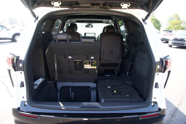 2026 Toyota Sienna Limited 7 Passenger