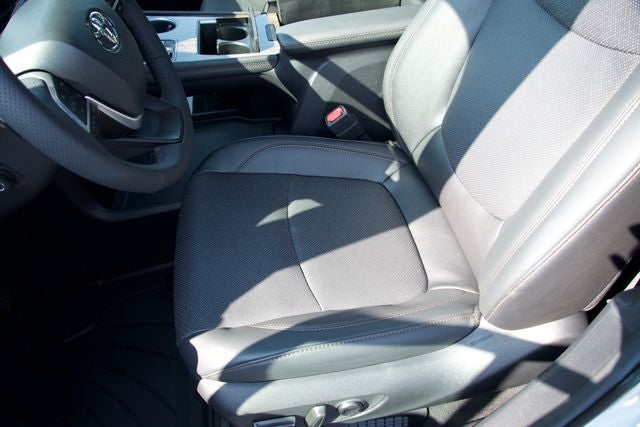 2026 Toyota Sienna Limited 7 Passenger