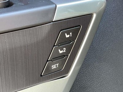 2022 Toyota Tundra Hybrid Platinum