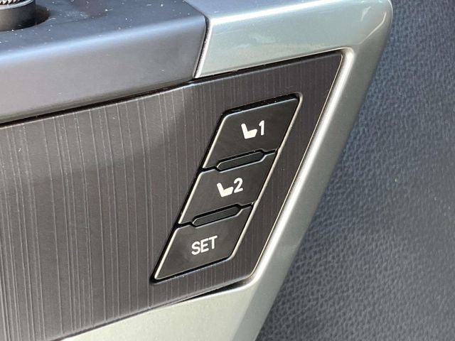 2022 Toyota Tundra Hybrid Platinum