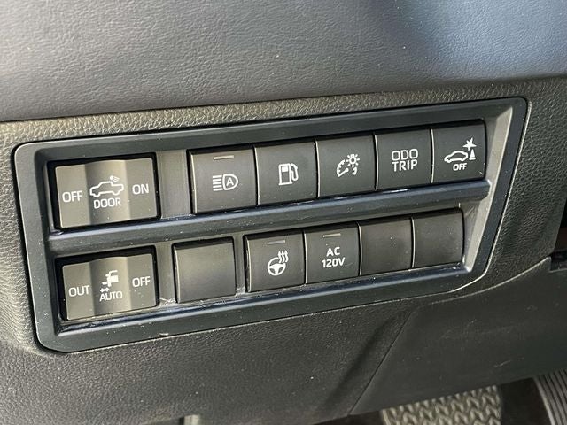 2022 Toyota Tundra Hybrid Platinum