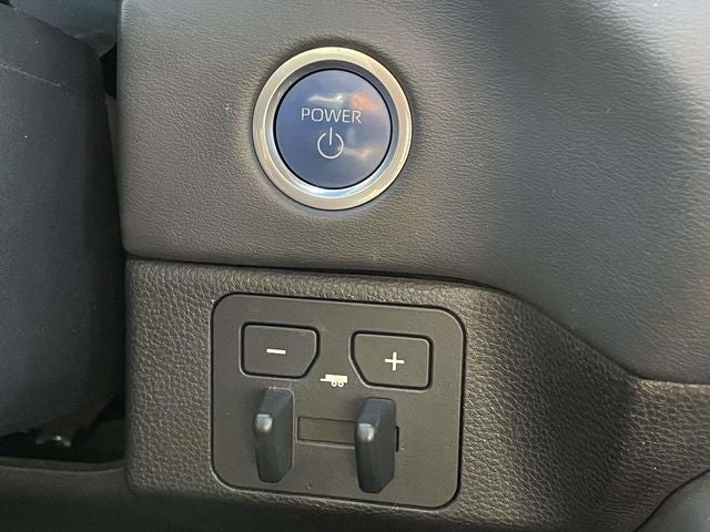 2022 Toyota Tundra Hybrid Platinum