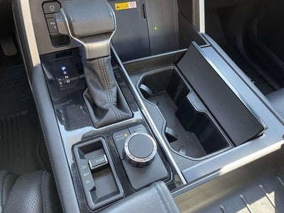 2022 Toyota Tundra Hybrid Platinum