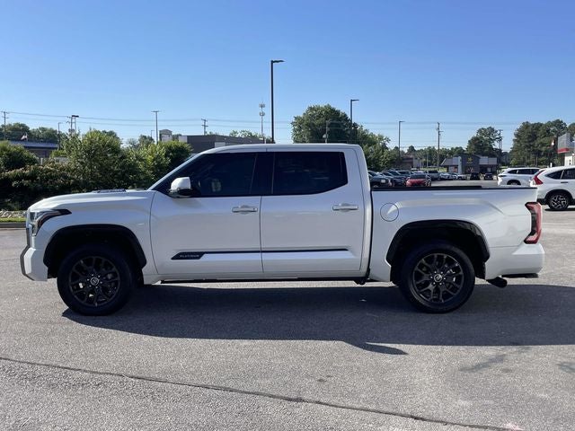 2022 Toyota Tundra Hybrid Platinum