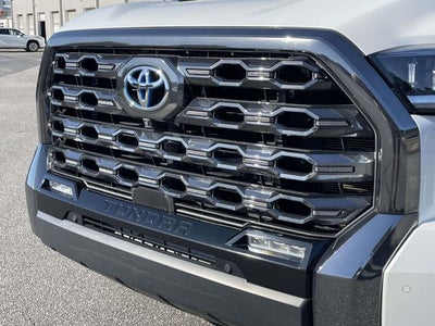 2022 Toyota Tundra Hybrid Platinum