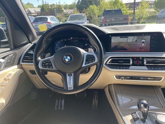 2022 BMW X7 M50i