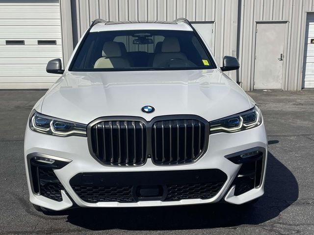 2022 BMW X7 M50i