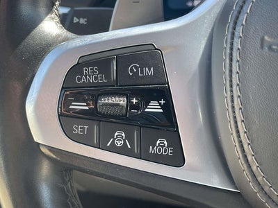 2022 BMW X7 M50i