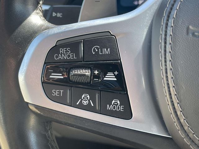 2022 BMW X7 M50i