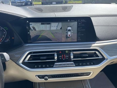 2022 BMW X7 M50i