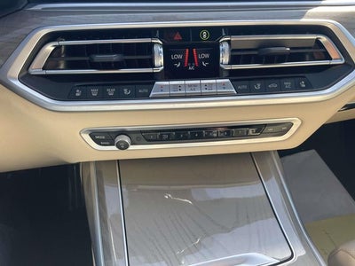 2022 BMW X7 M50i