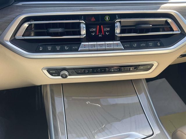 2022 BMW X7 M50i