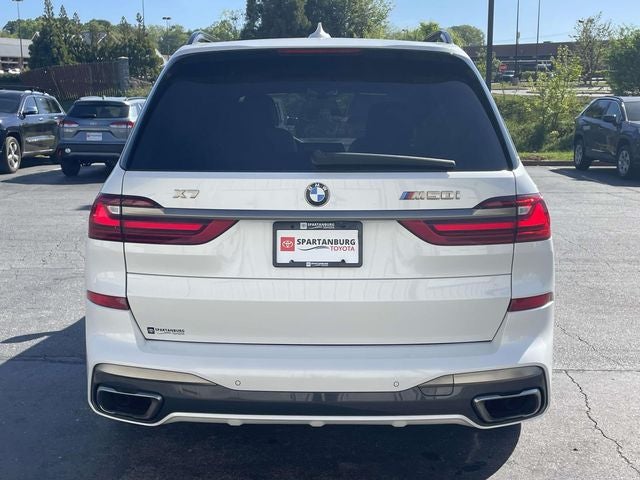 2022 BMW X7 M50i