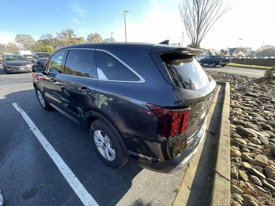 2025 Kia Sorento LX