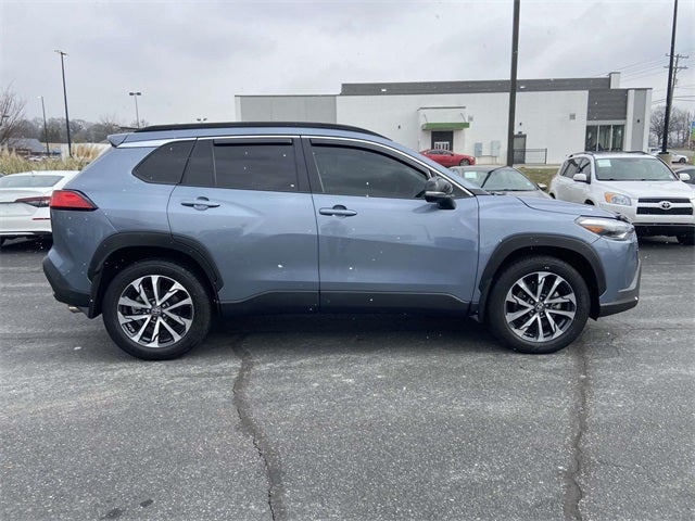 2025 Toyota Corolla Cross XLE
