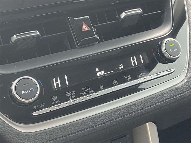 2025 Toyota Corolla Cross XLE