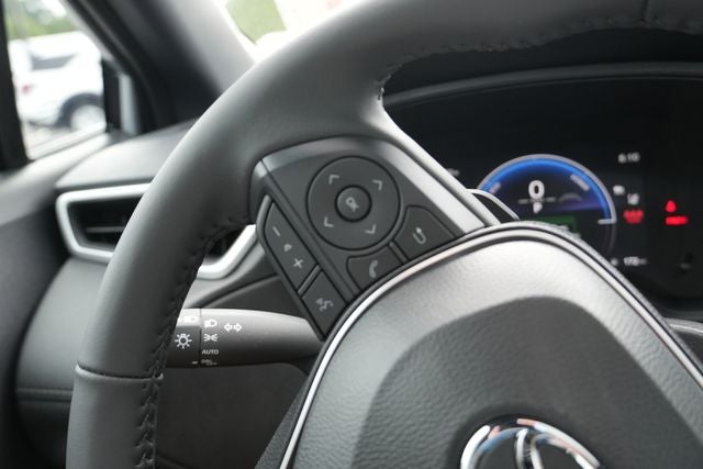 2026 Toyota Corolla Cross Hybrid SE