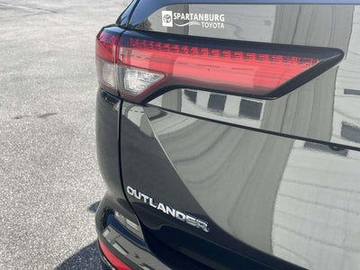 2024 Mitsubishi Outlander SE