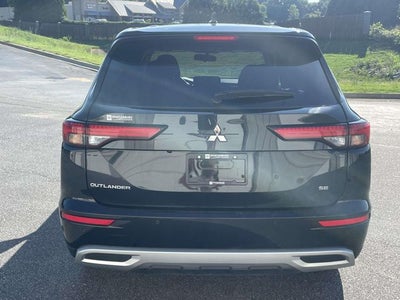 2024 Mitsubishi Outlander SE