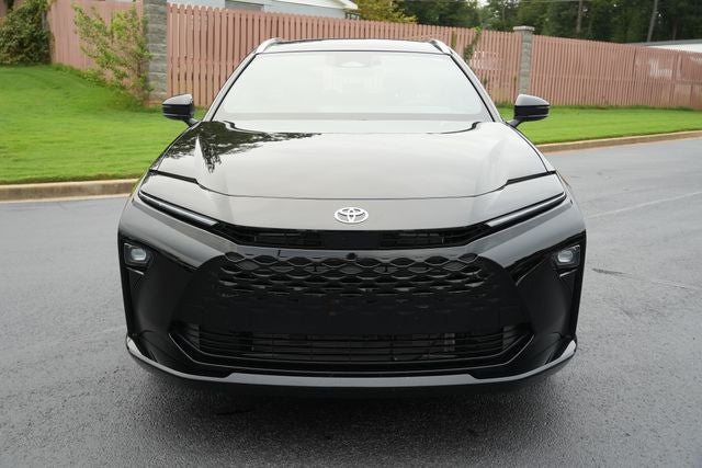 2025 Toyota Crown Signia XLE