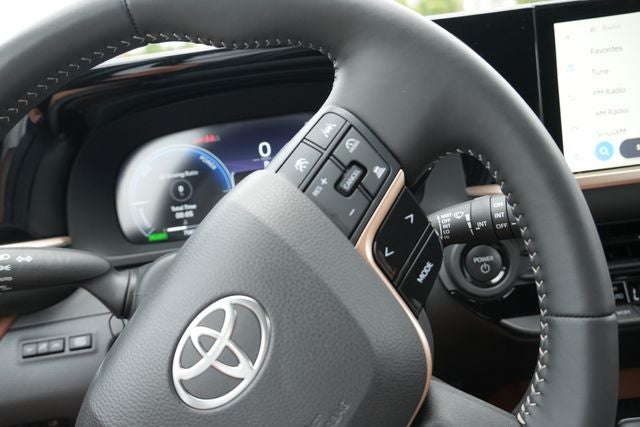 2025 Toyota Crown Signia XLE