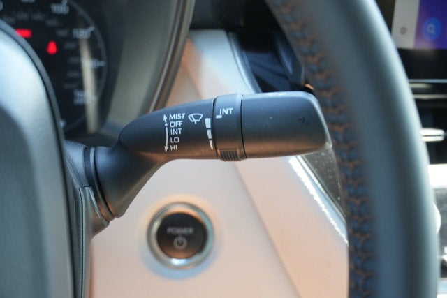 2025 Toyota Corolla Hybrid SE