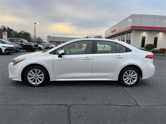 2024 Toyota Corolla Hybrid LE