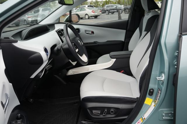 2016 Toyota Prius Four Touring