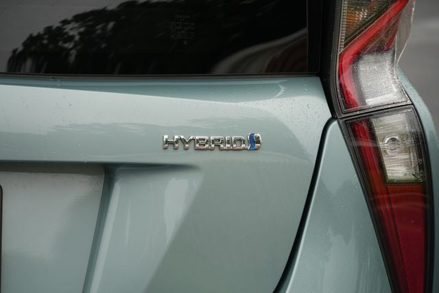 2016 Toyota Prius Four Touring