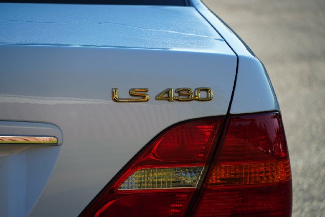 2001 Lexus LS 430