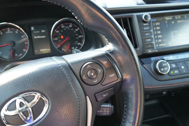 2016 Toyota RAV4 SE