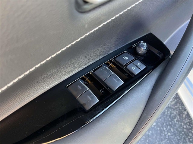 2023 Toyota Corolla Hatchback SE