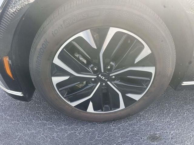 2022 Kia EV6 Wind