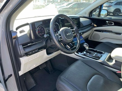2024 Kia Carnival EX