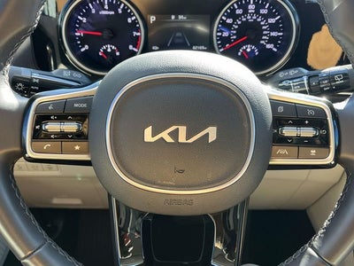 2024 Kia Carnival EX