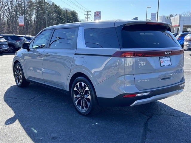 2024 Kia Carnival EX