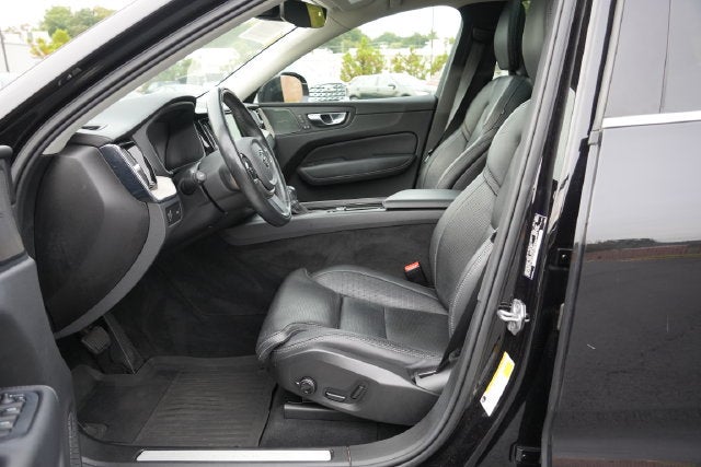 2021 Volvo XC60 T5 Inscription