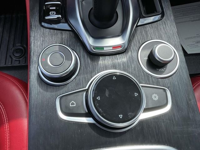 2020 Alfa Romeo Stelvio Base